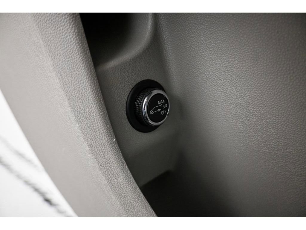 Certified 2022 Cadillac XT4 Premium Luxury w/ Enhanced Visibility Package AWD/4WD image 34
