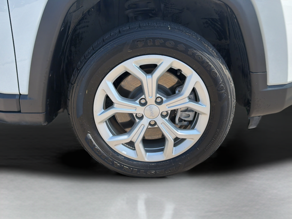 Used 2024 Jeep Compass Latitude AWD/4WD image 25