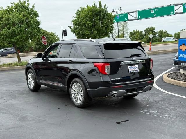 Used 2024 Ford Explorer Limited w/ Equipment Group 301A AWD/4WD image 3