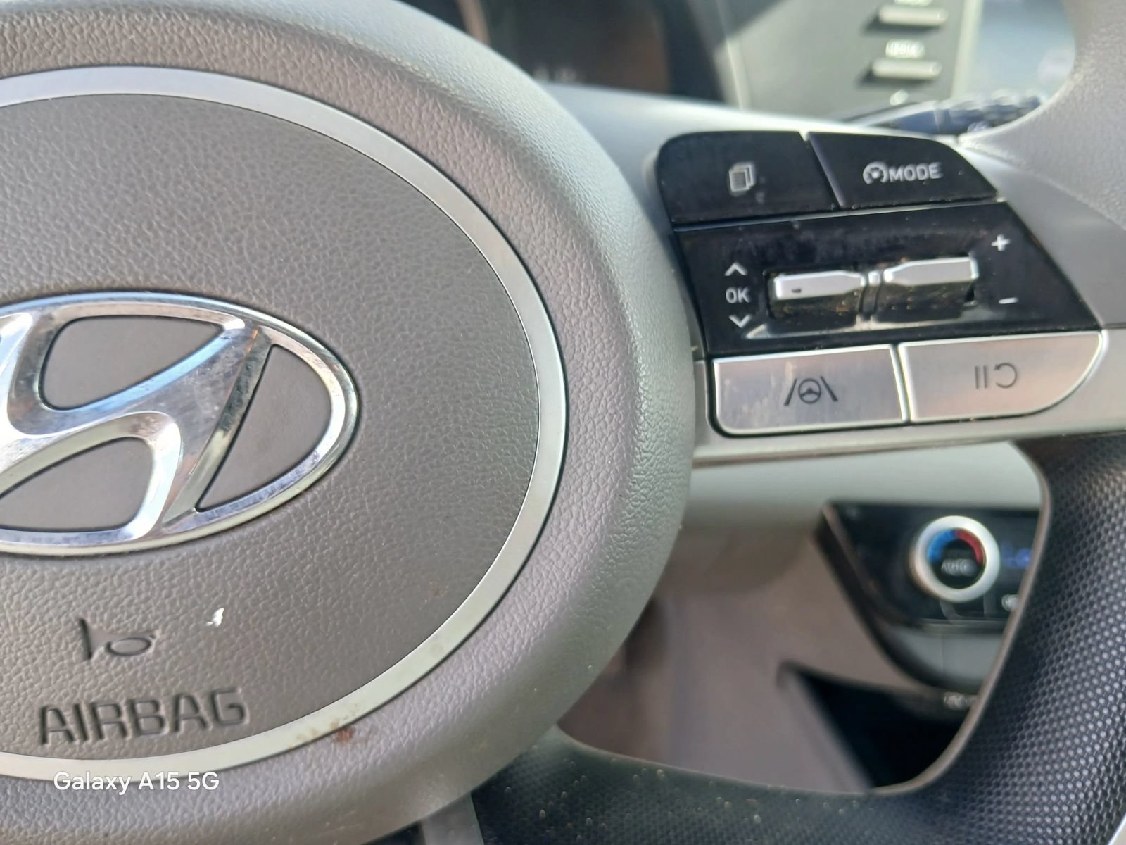 Used 2023 Hyundai Elantra SEL FWD image 56