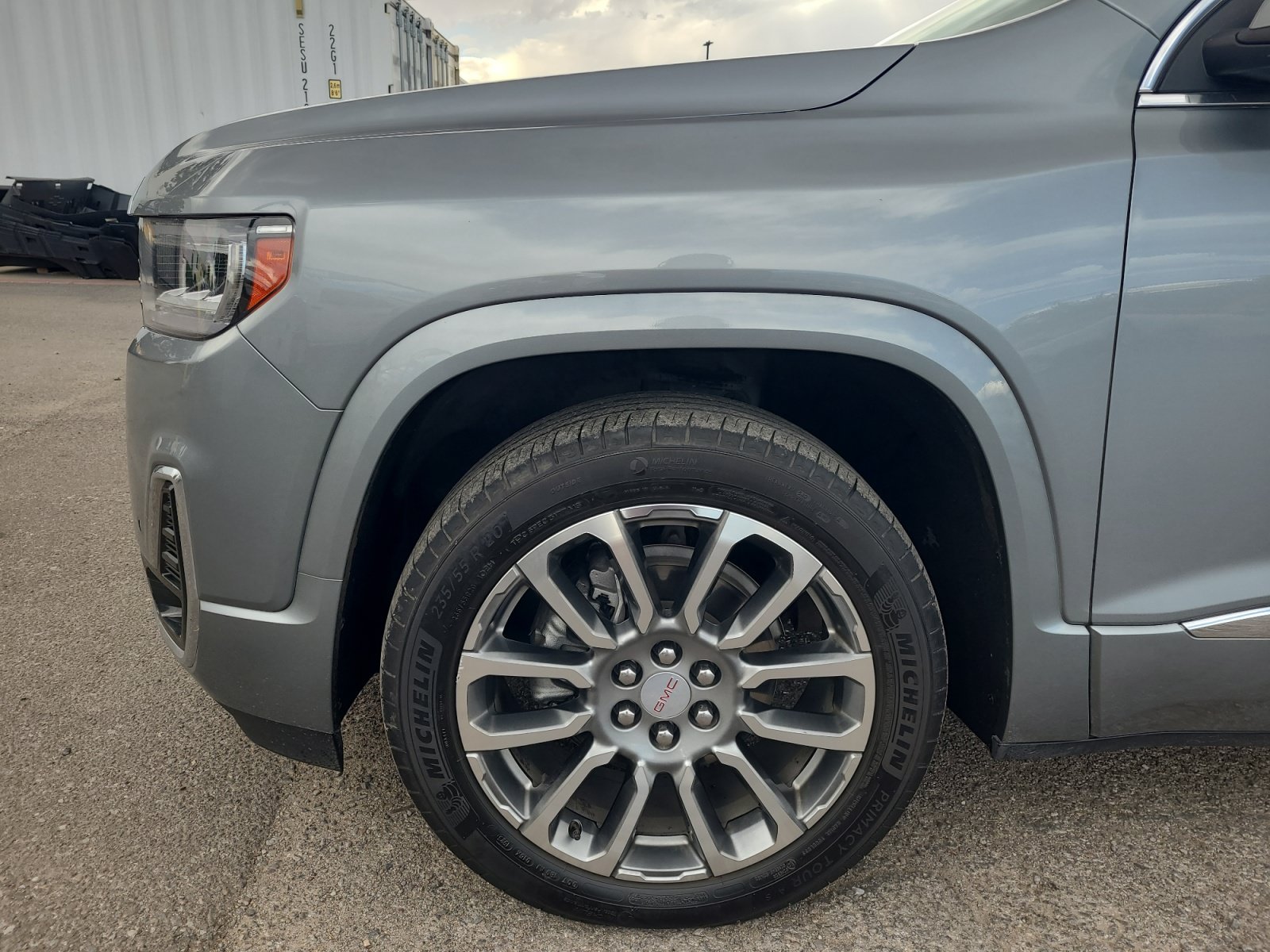 Used 2023 GMC Acadia Denali FWD image 10