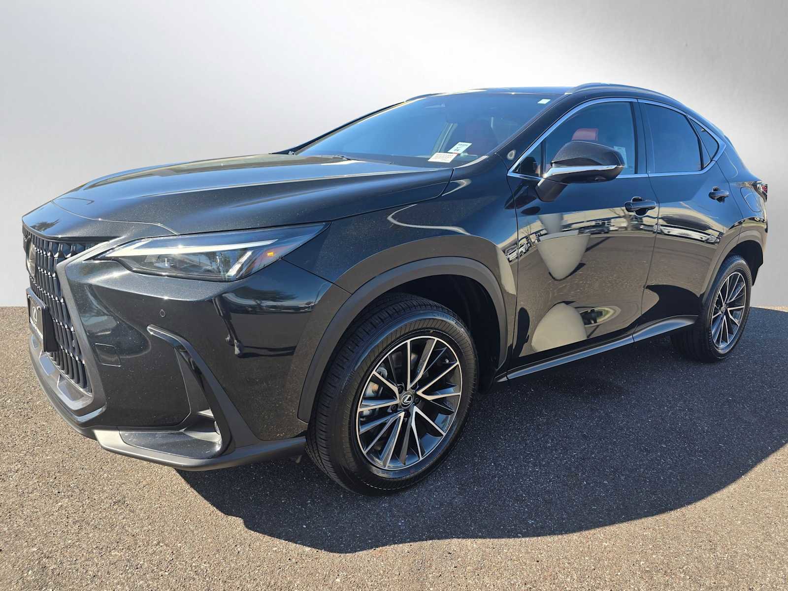 Used 2024 Lexus NX 350h AWD w/ Vision Package image 7