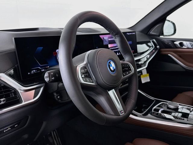 Used 2026 BMW X5 xDrive50e w/ M Sport Package AWD/4WD image 11