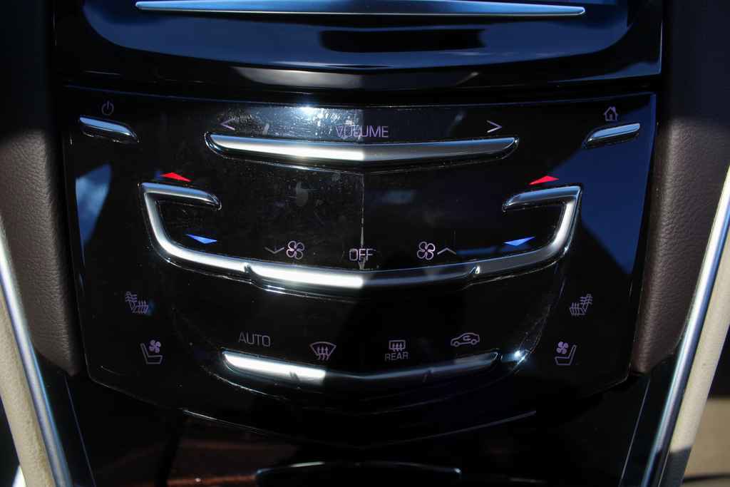 Used 2017 Cadillac XTS Premium Luxury image 21