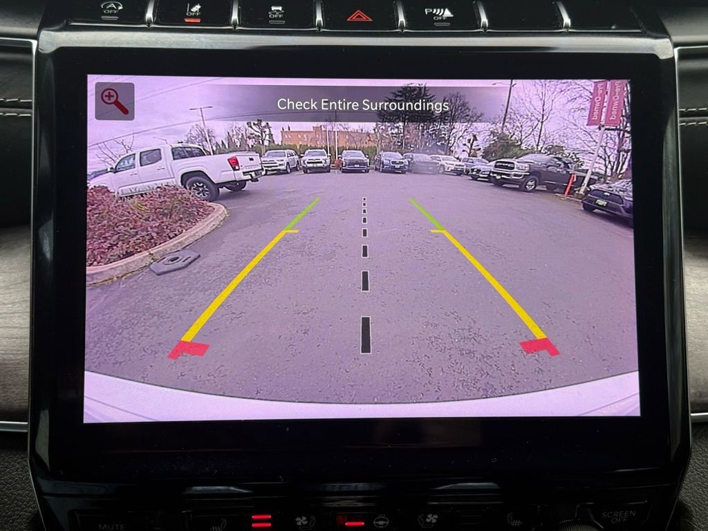 Used 2022 Jeep Grand Cherokee Overland w/ Luxury Tech Group IV image 29