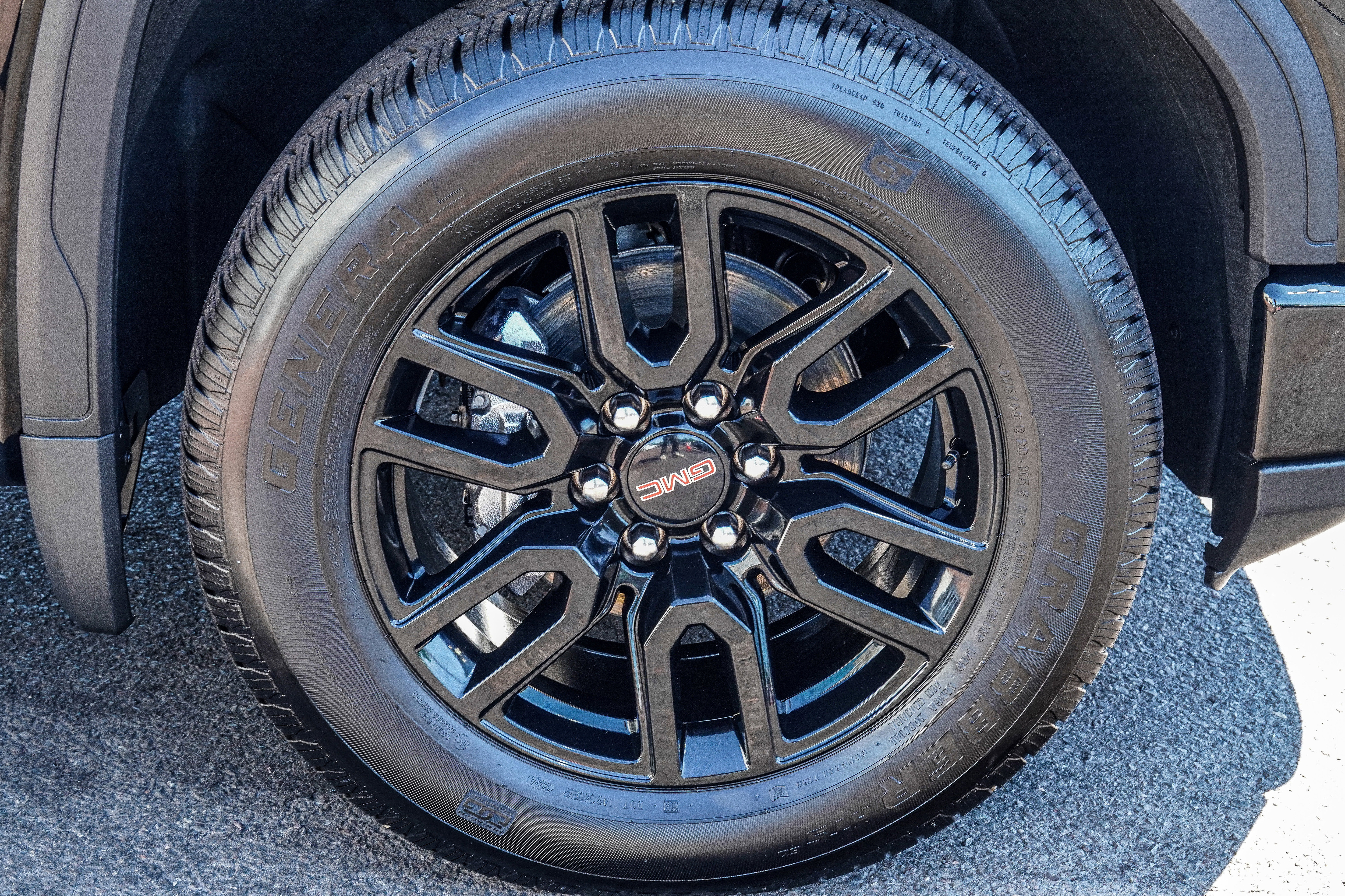 Used 2025 GMC Sierra 1500 Elevation w/ Elevation Premium Package image 15