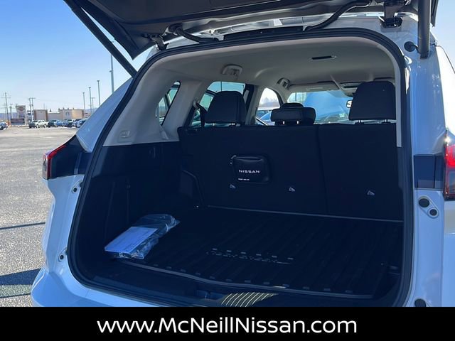 New 2026 Nissan Rogue Rock Creek image 30