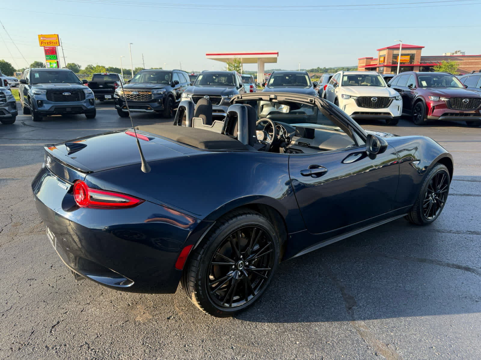 New 2026 MAZDA MX-5 Miata Club w/ Weather Package RWD image 24