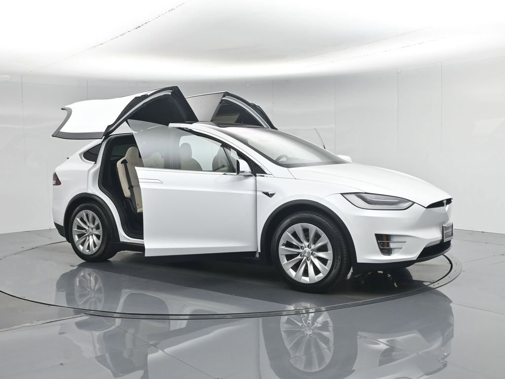 Used 2020 Tesla Model X Long Range image 30