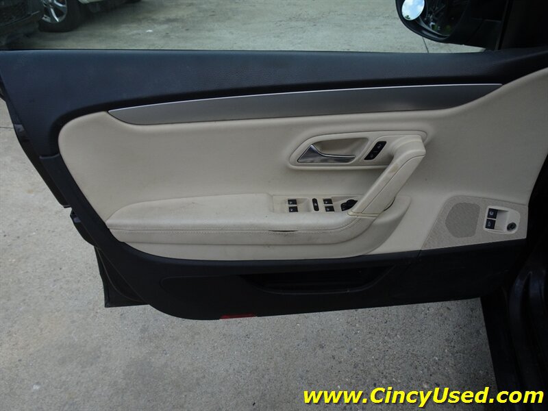 Used 2010 Volkswagen CC Sport FWD image 25