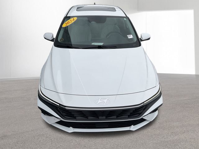 Used 2024 Hyundai Elantra Limited image 32