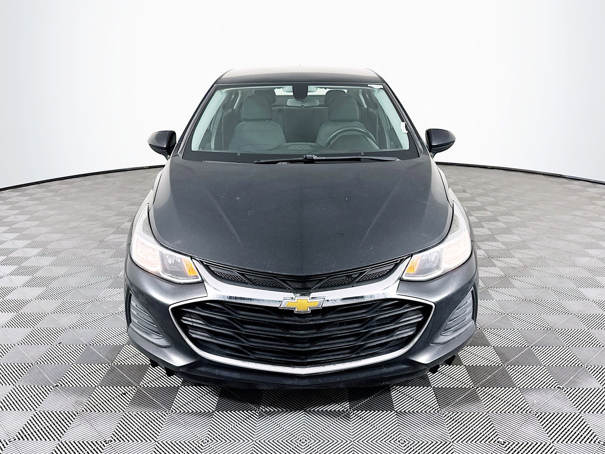 Used 2019 Chevrolet Cruze LS image 2