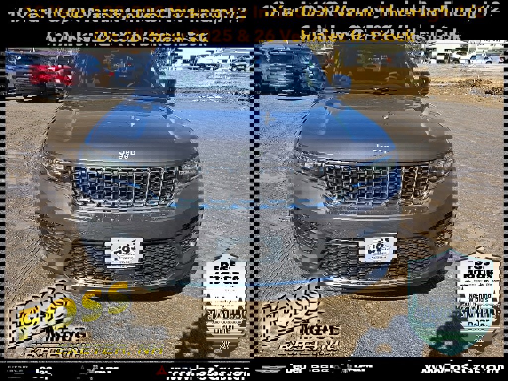 New 2025 Jeep Grand Cherokee Laredo image 2