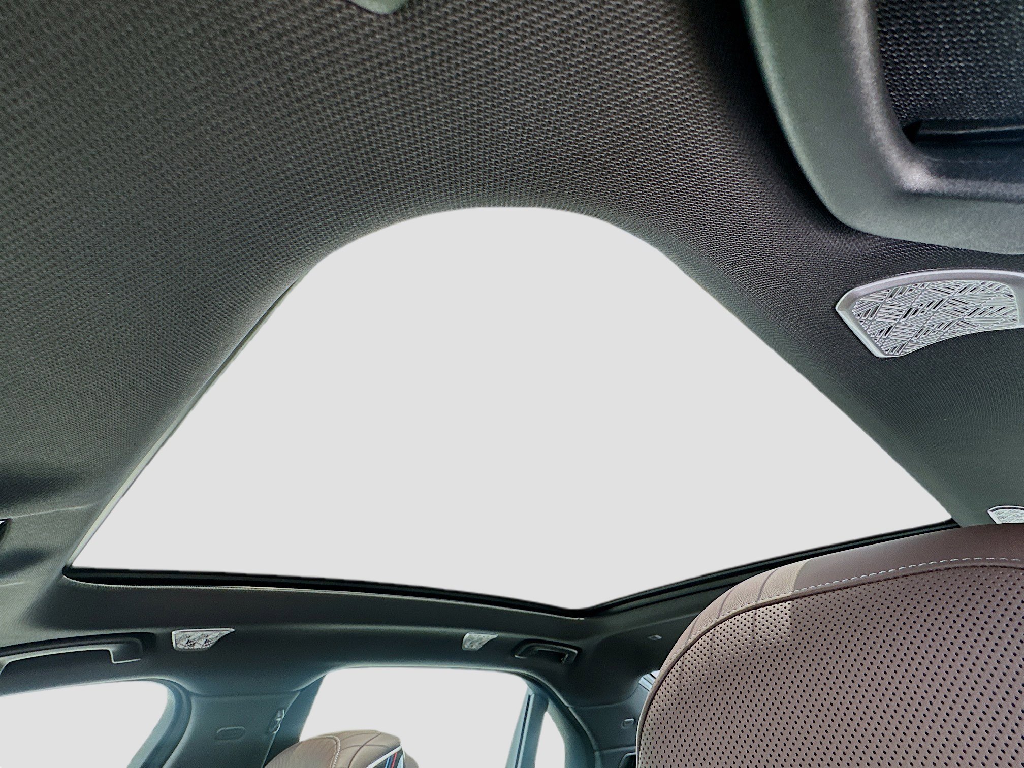 New 2025 BMW 750e xDrive w/ Executive Package image 15