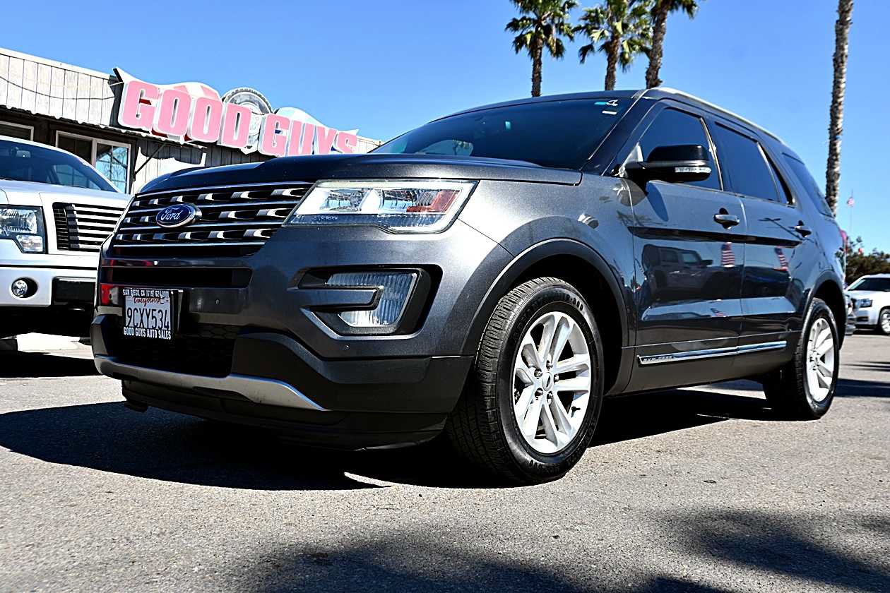Used 2017 Ford Explorer XLT