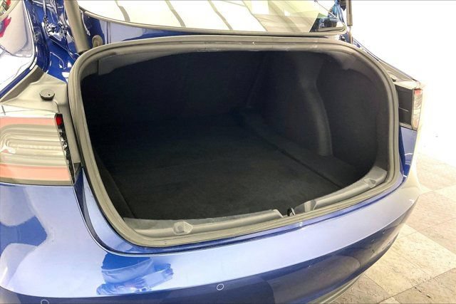 Used 2022 Tesla Model 3 Long Range AWD/4WD image 26