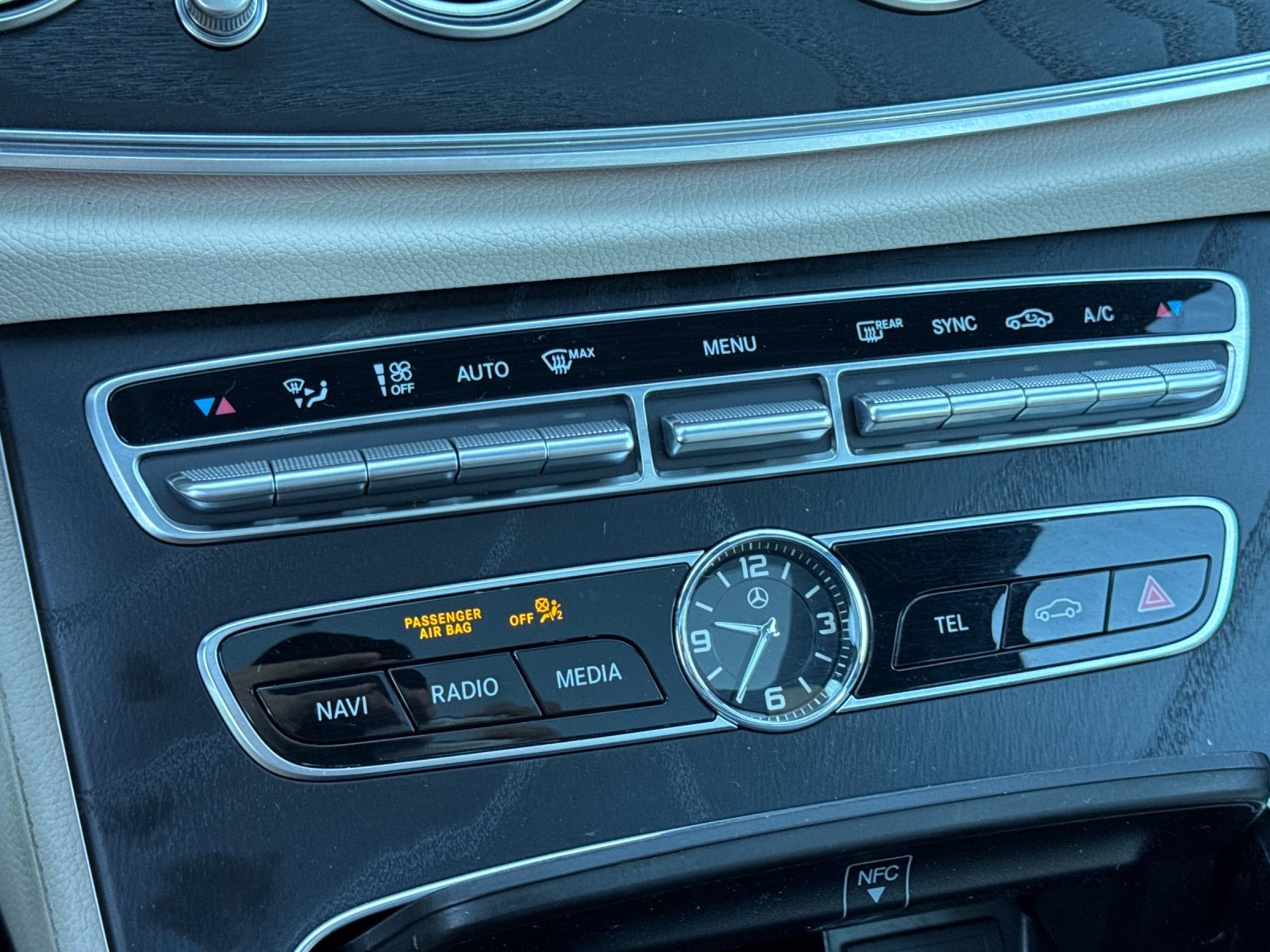 Used 2019 Mercedes-Benz E 300 image 20