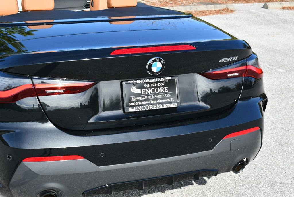 Used 2022 BMW 430i Convertible w/ M Sport Package image 10