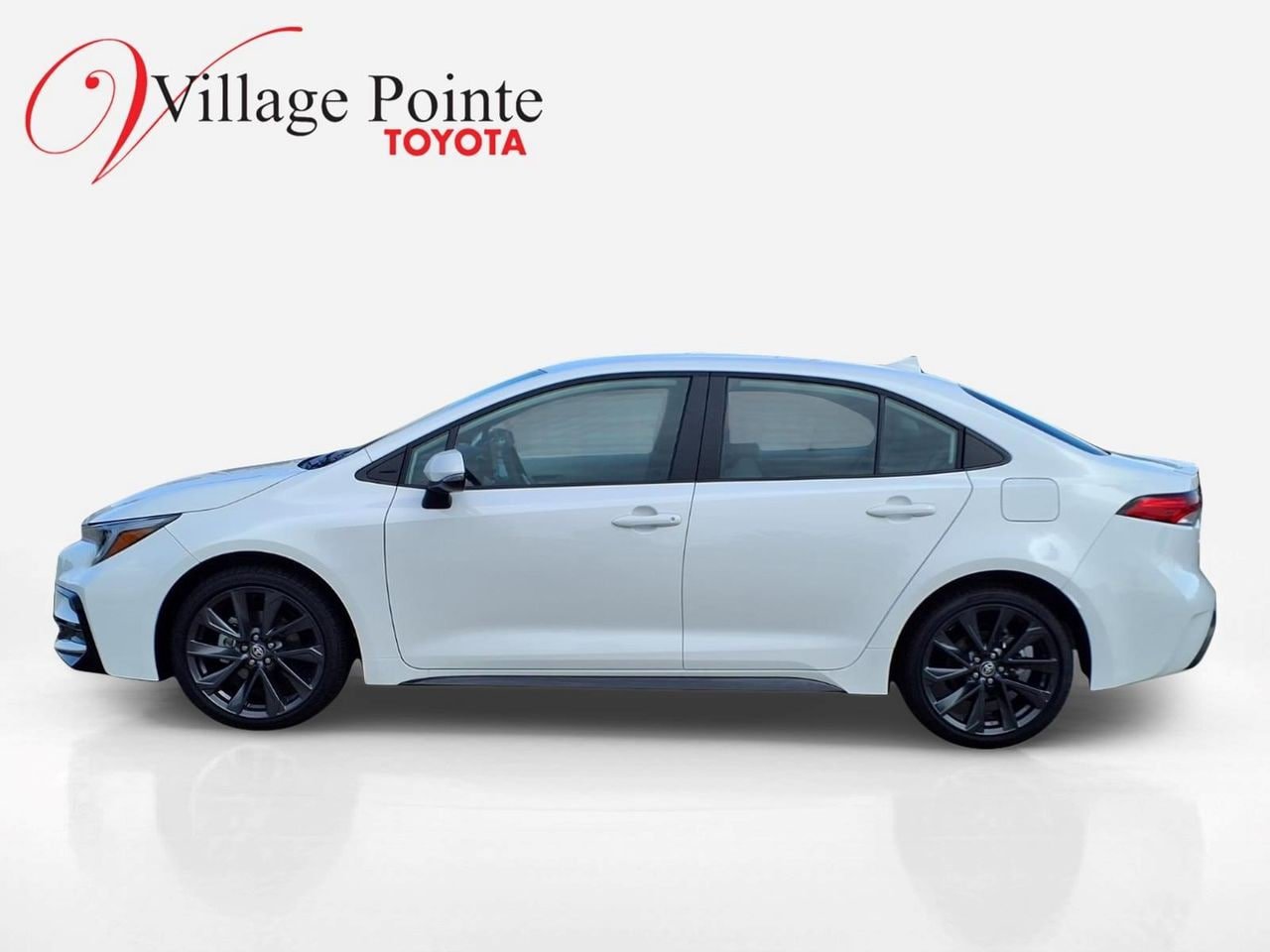 Certified 2026 Toyota Corolla SE FWD image 2