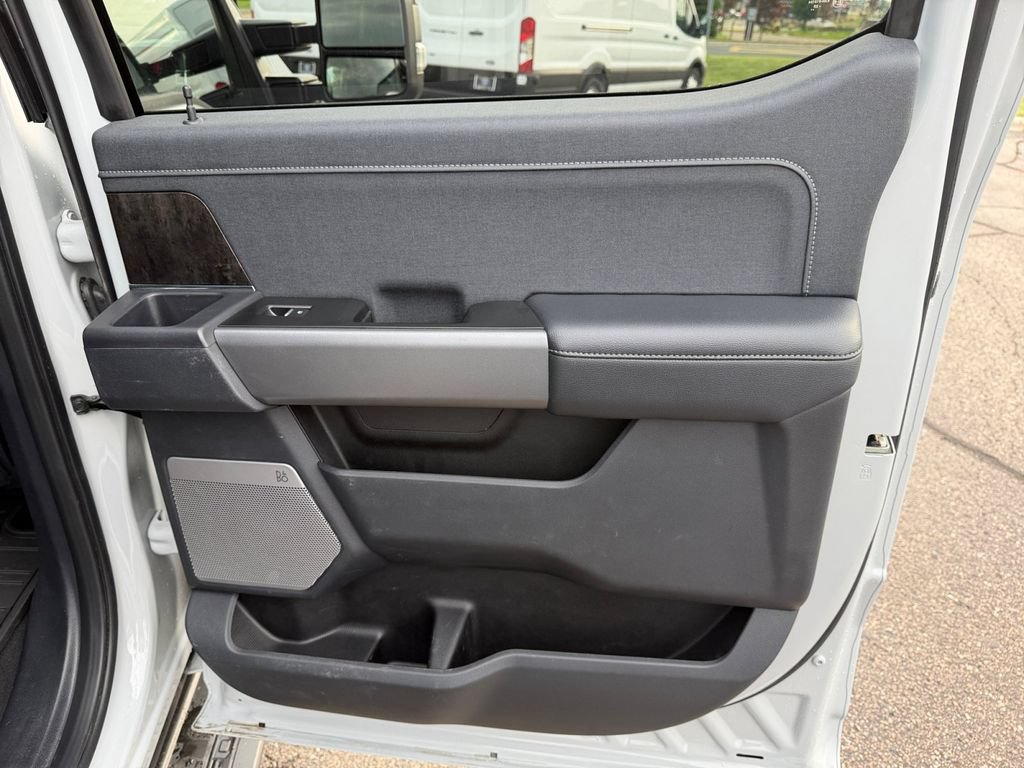 Used 2025 Ford F350 Lariat AWD/4WD image 22