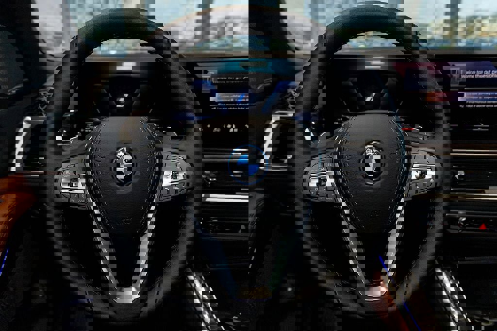 New 2026 BMW X5 xDrive50e image 25