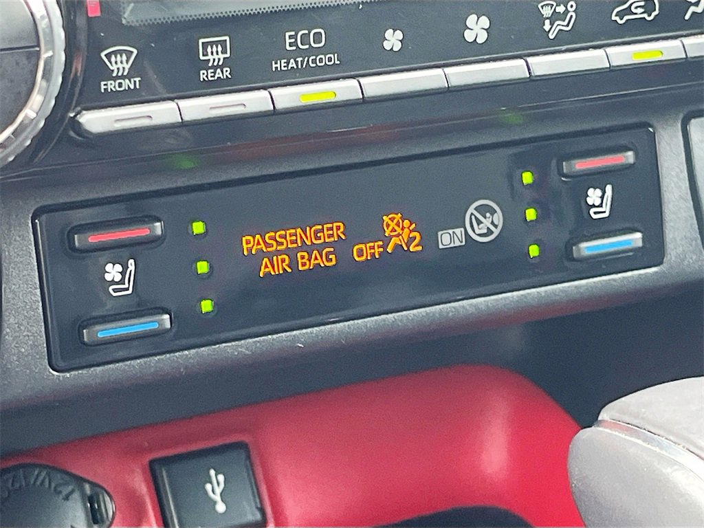 Used 2022 Toyota RAV4 TRD Off-Road image 19