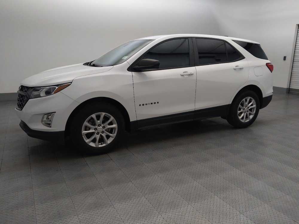 Used 2020 Chevrolet Equinox LS w/ LS Convenience Package FWD image 2
