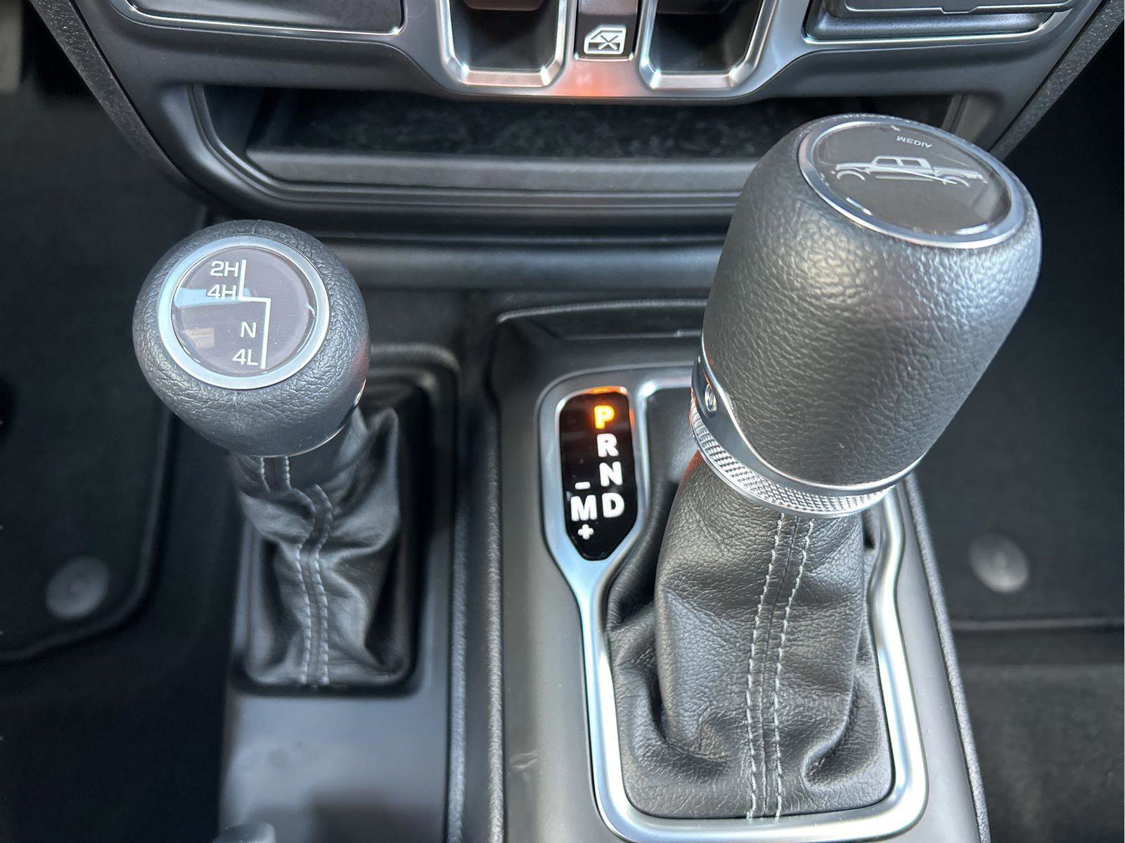 New 2026 Jeep Gladiator Sport AWD/4WD image 17