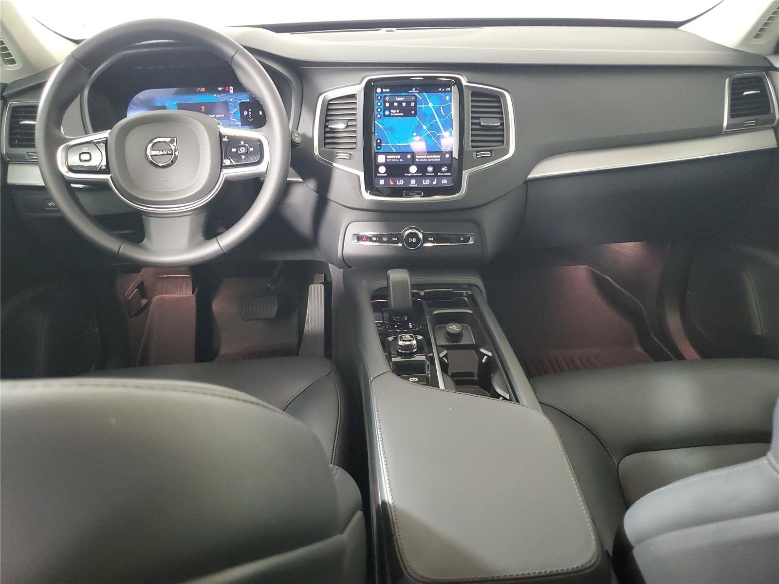 Used 2025 Volvo XC90 B5 Core AWD/4WD image 15
