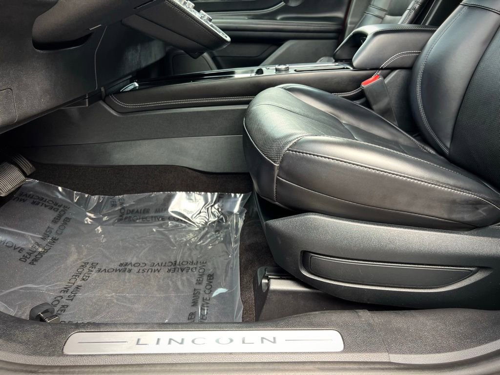 Used 2021 Lincoln Corsair Reserve w/ Elements Package image 34