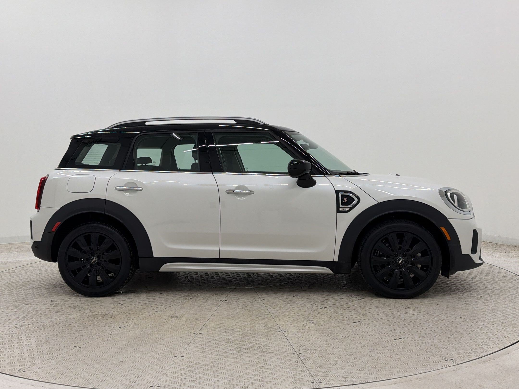Used 2024 MINI Cooper Countryman S FWD image 8