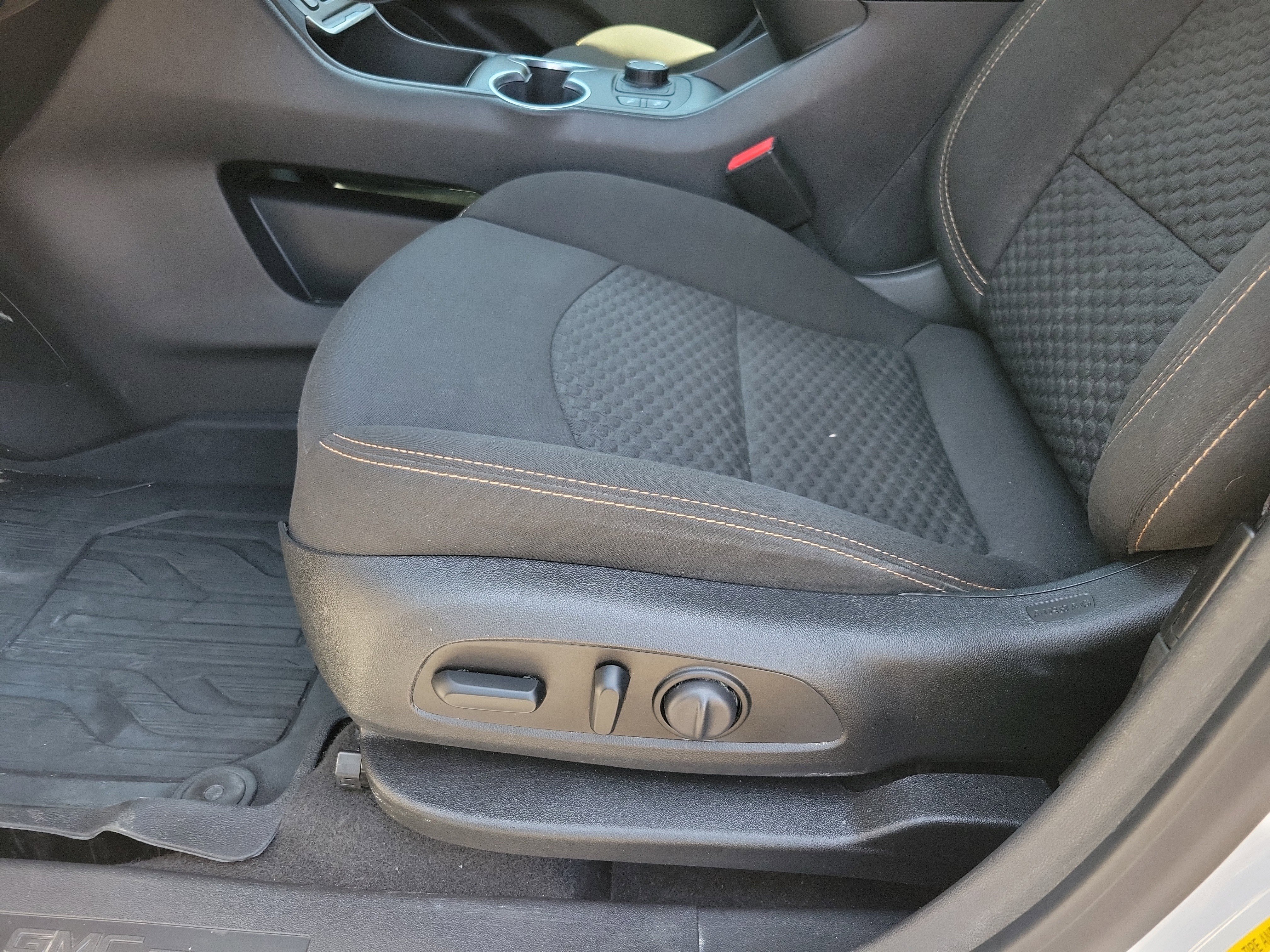 Used 2019 GMC Terrain SLE w/ Driver Convenience Package FWD image 5