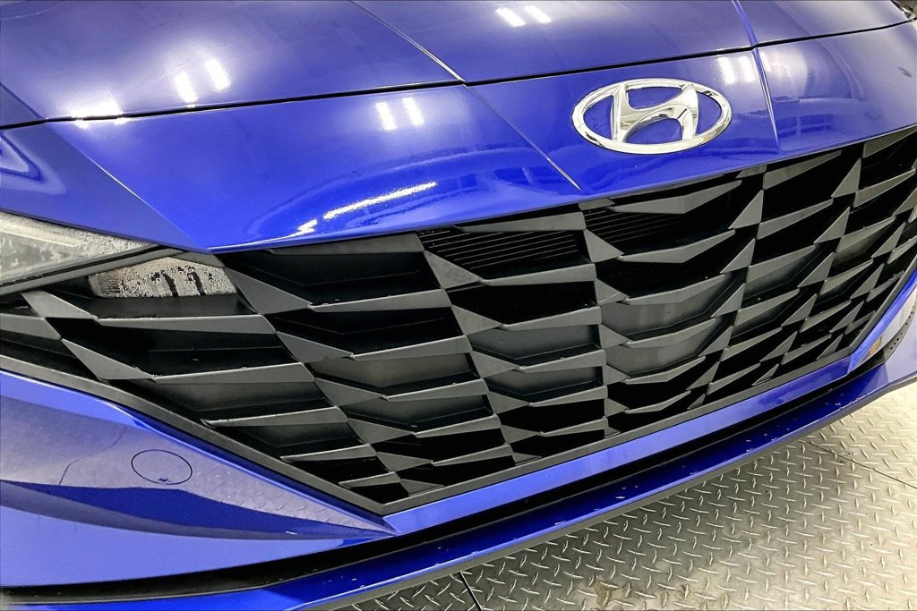 Certified 2023 Hyundai Elantra SEL w/ Preferred Accessory Package FWD image 29