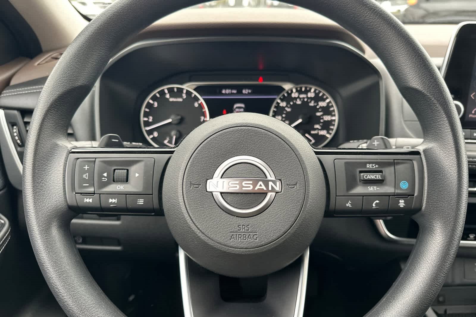 Used 2023 Nissan Rogue SV image 24