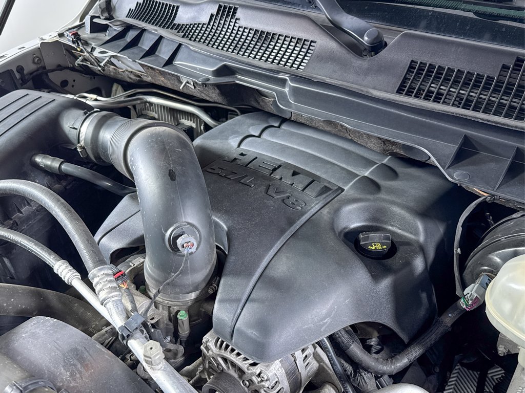 Used 2017 RAM 1500 Limited AWD/4WD image 2