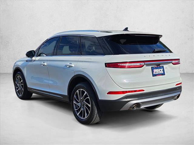 Used 2021 Lincoln Corsair FWD w/ Rear Removable Package Tray image 8