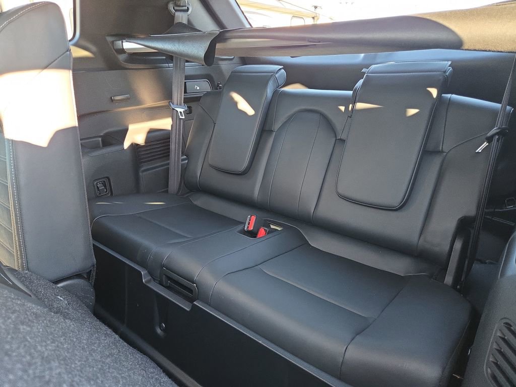 Used 2023 Mitsubishi Outlander LE image 30