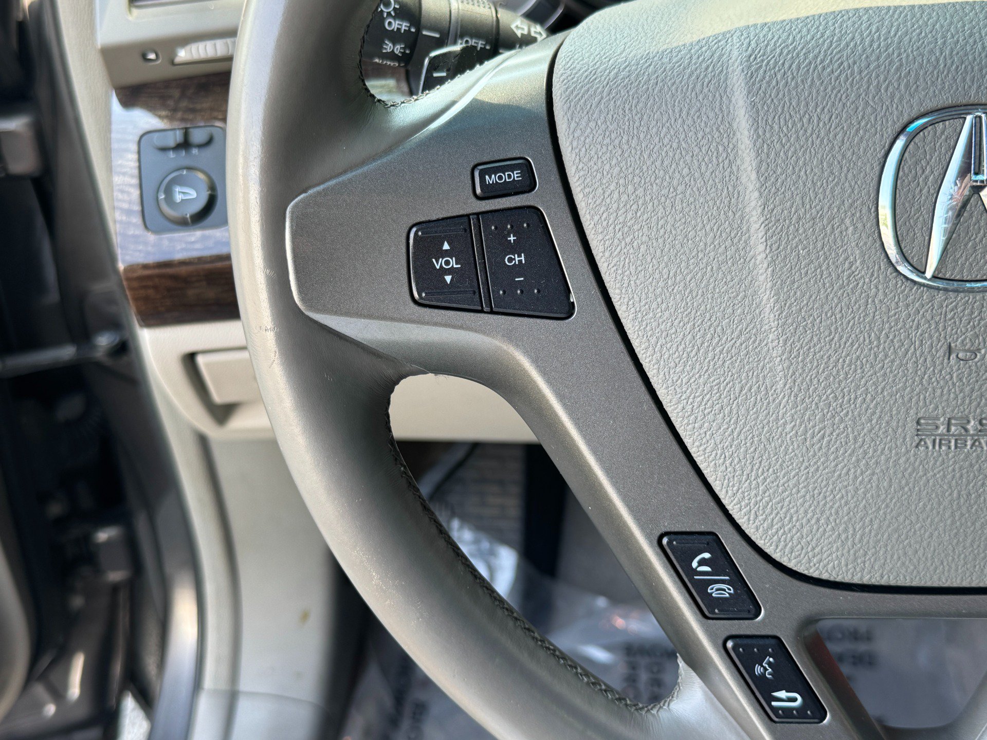 Used 2011 Acura MDX w/ Technology Package AWD/4WD image 35