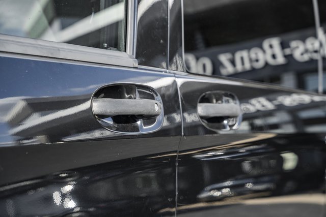 Used 2018 Mercedes-Benz Metris Passenger image 12