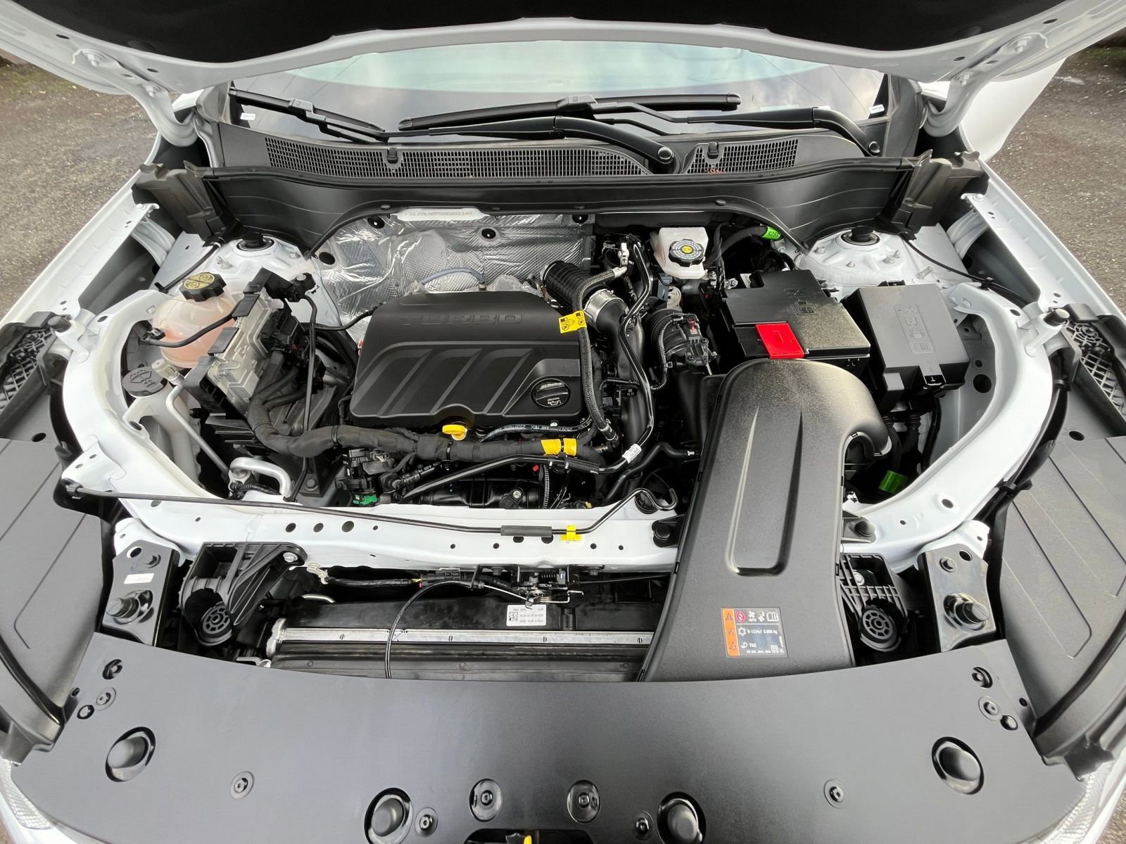 Used 2025 Chevrolet Trax LT image 30