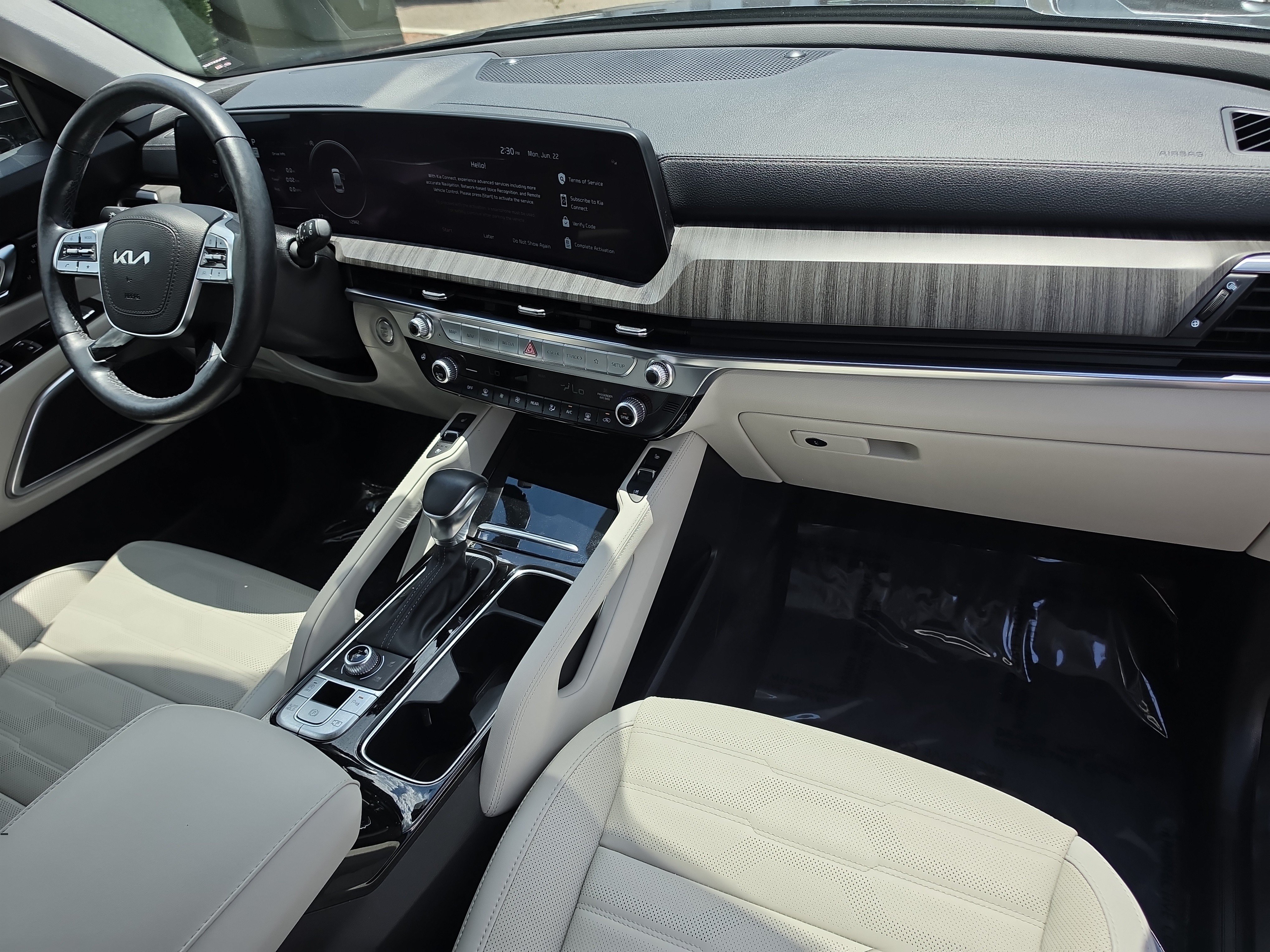 Certified 2024 Kia Telluride SX Prestige AWD/4WD image 12