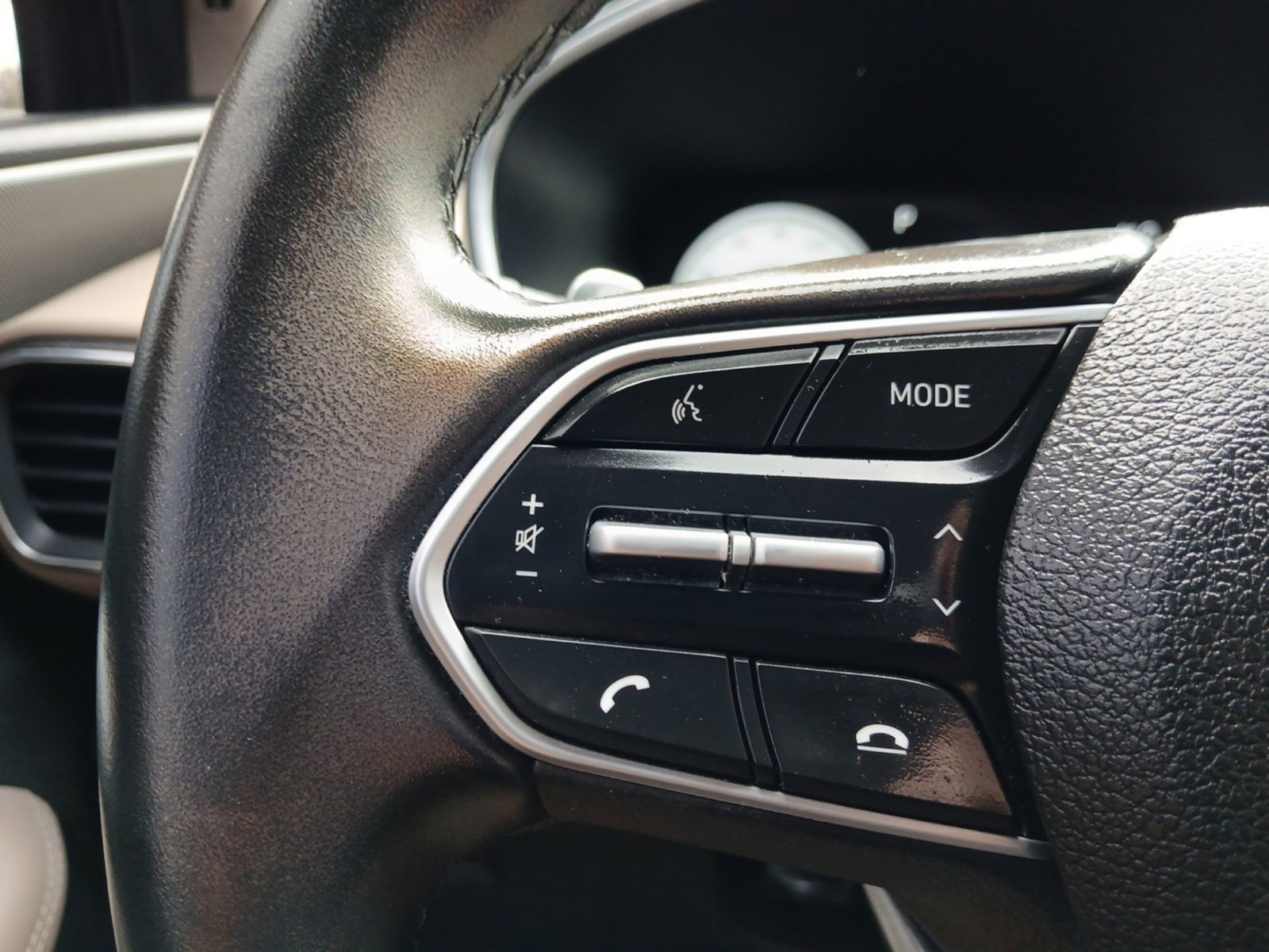 Used 2022 Hyundai Santa Fe SEL w/ Convenience + Premium Package image 17