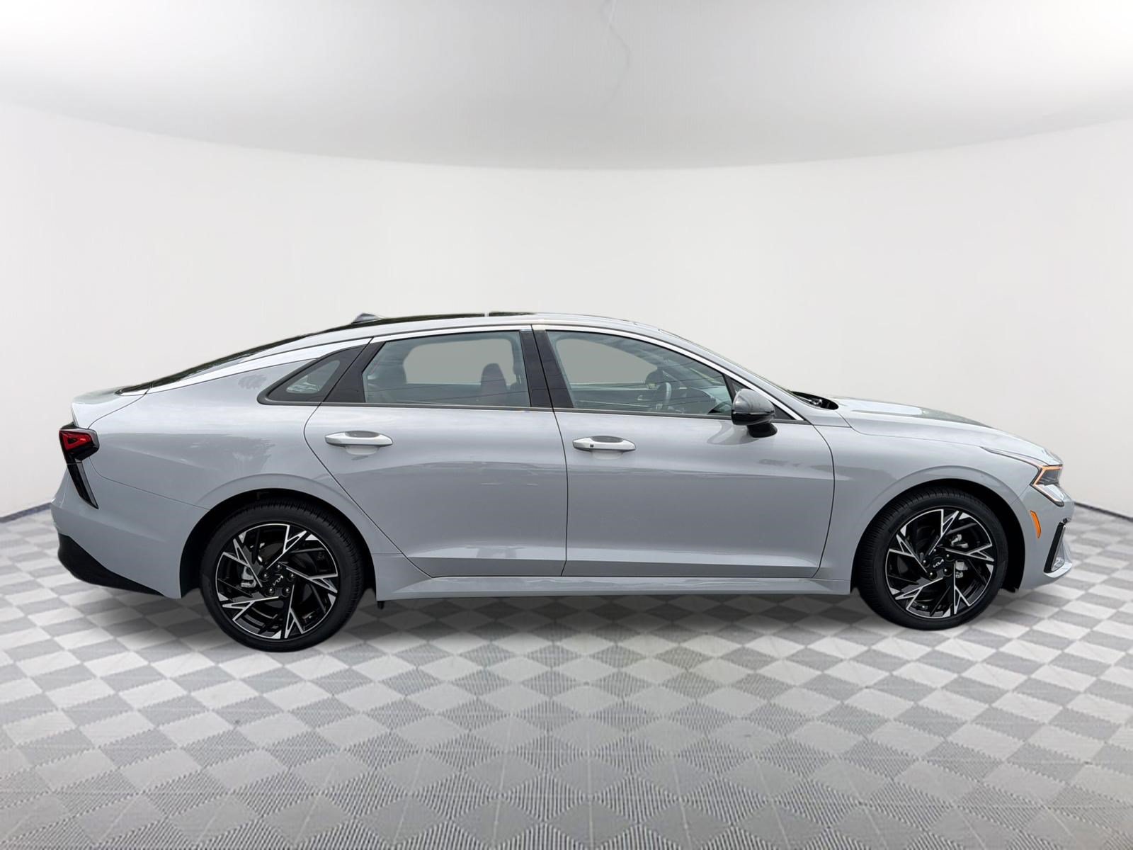 Used 2025 Kia K5 GT-Line w/ GT-Line Premium Package FWD image 4