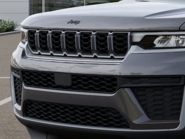 New 2026 Jeep Grand Cherokee Altitude AWD/4WD image 11