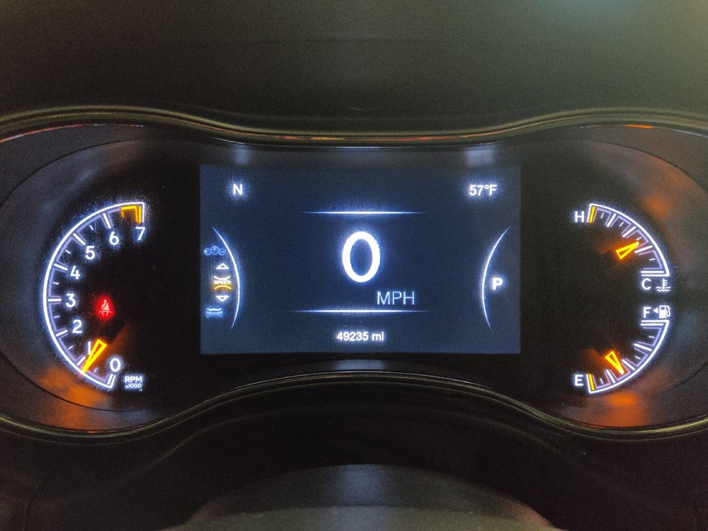 Used 2021 Jeep Grand Cherokee Laredo RWD image 23