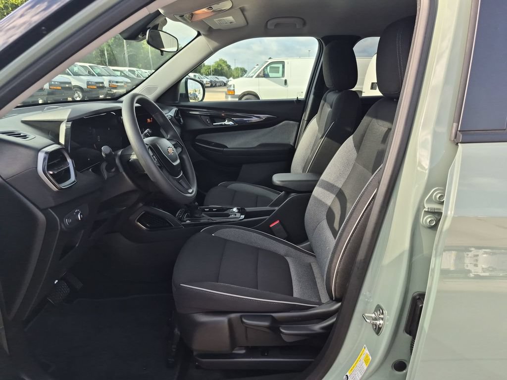 Certified 2026 Chevrolet TrailBlazer LT FWD image 11