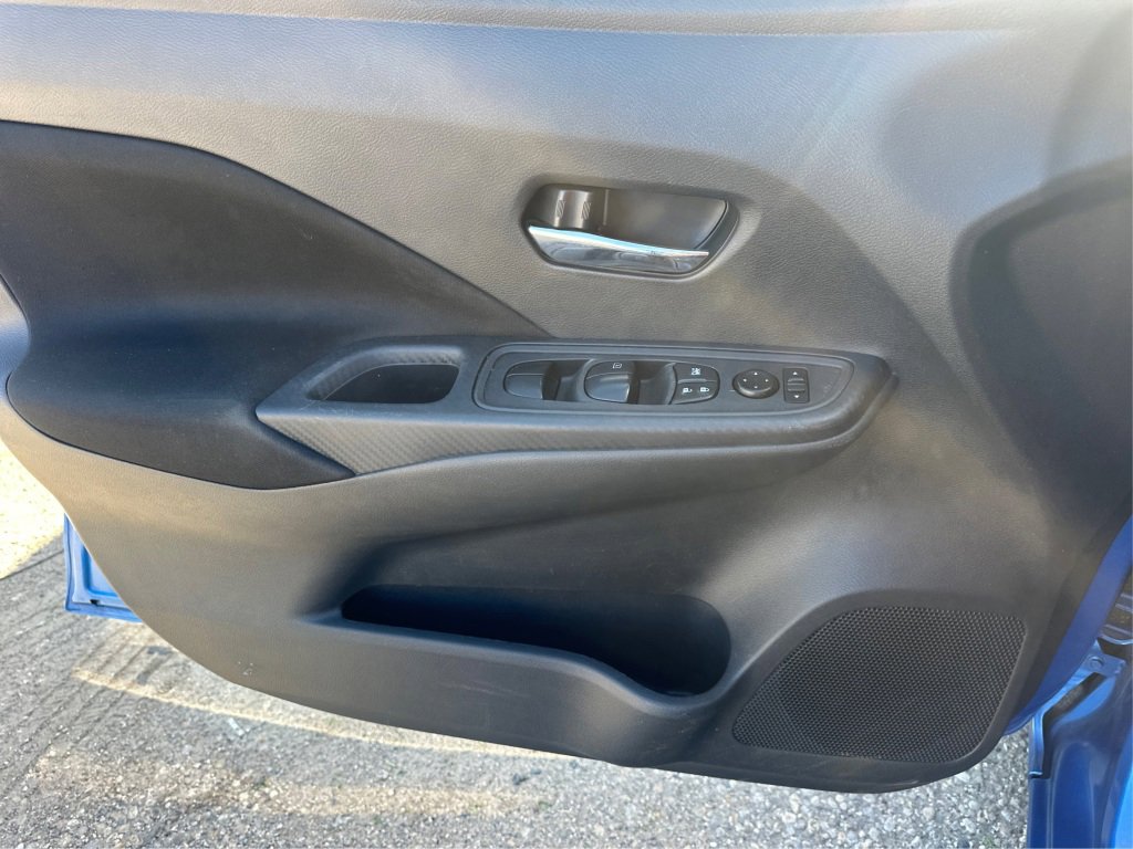 Used 2021 Nissan Versa SV image 26