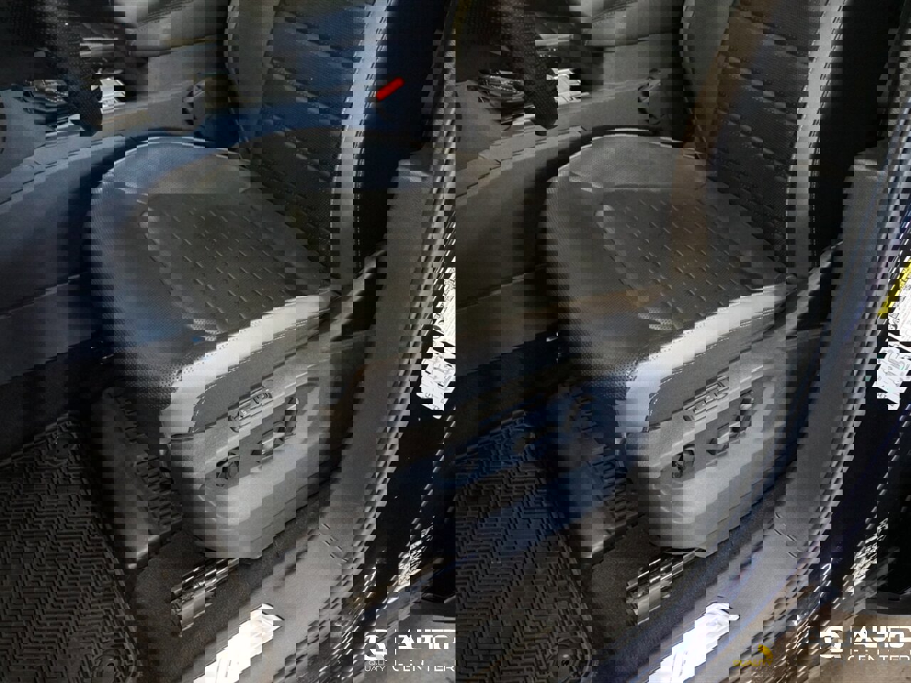 Used 2021 Volkswagen Atlas Cross Sport SEL Premium image 16