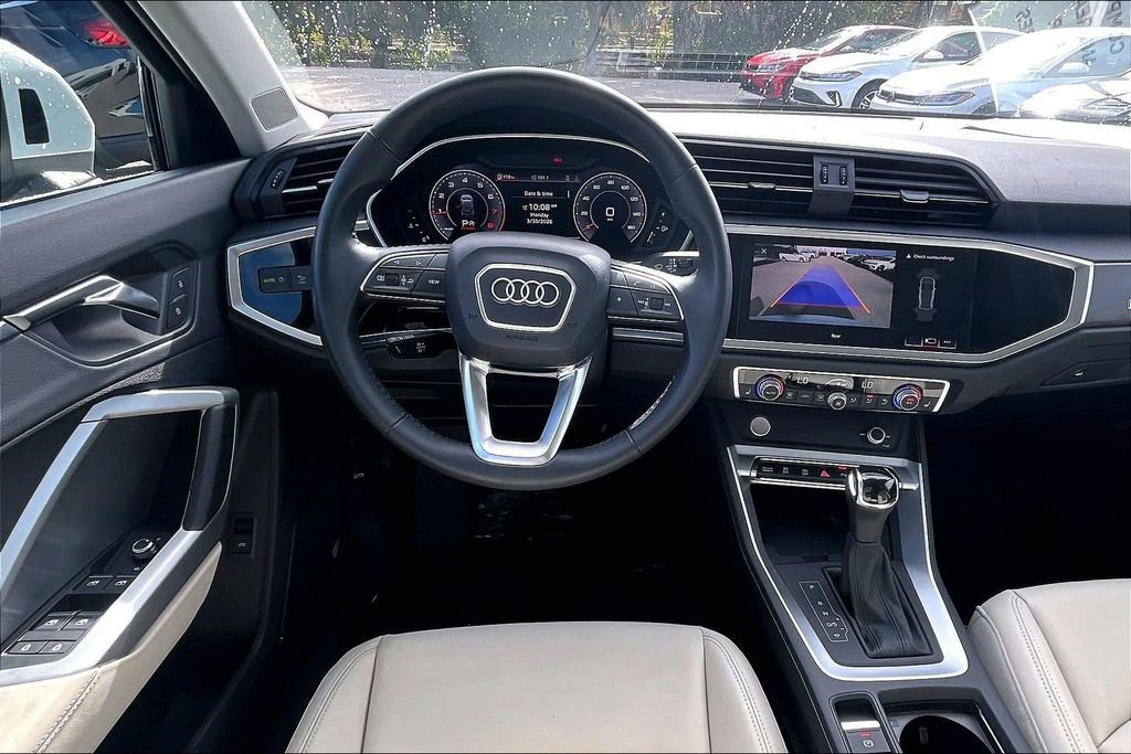 Used 2020 Audi Q3 2.0T Premium Plus w/ Premium Plus Package image 19
