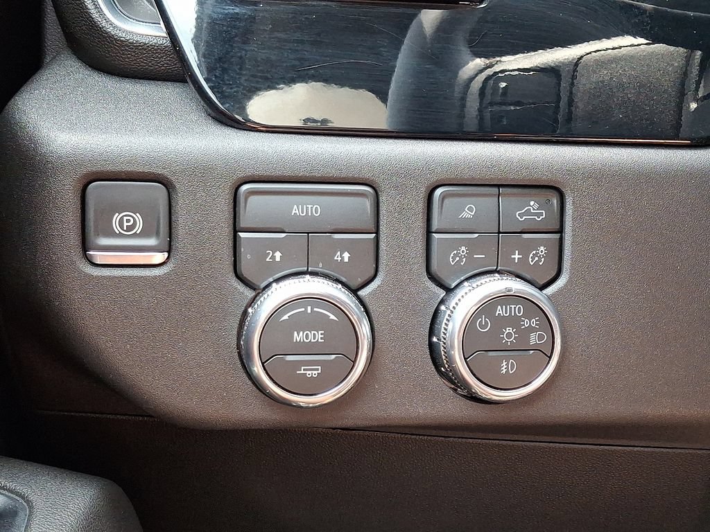 Used 2026 GMC Sierra 1500 SLT AWD/4WD image 25